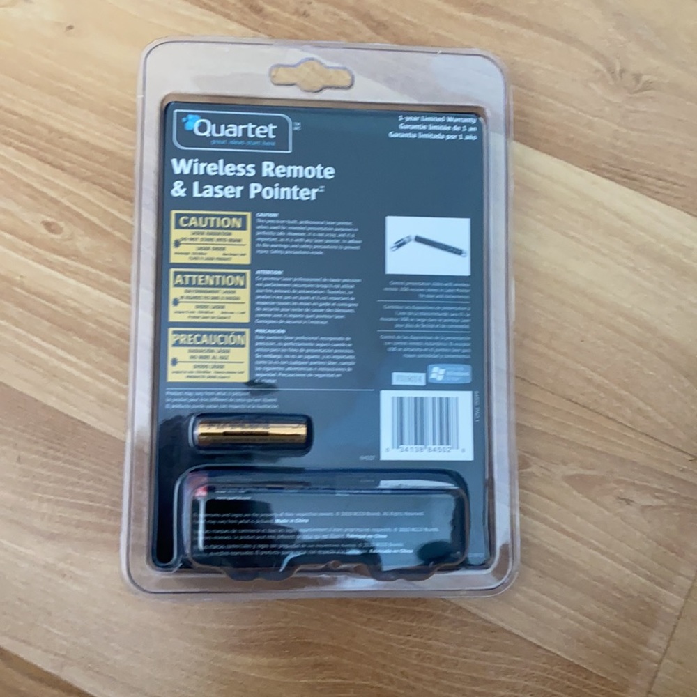 Quartet Wireless Remote & Laser Pointer - Picture 5 of 12